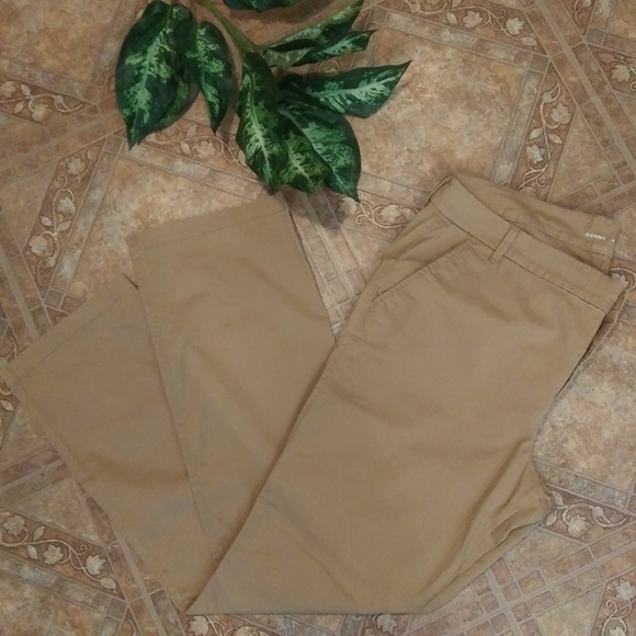Old Navy Pants - NWOT Old Navy Tan Boot Cut Pants Size 16